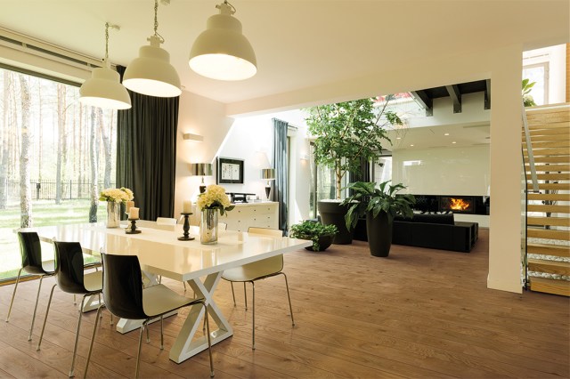 eminence_1800_oak_cottage_DIO